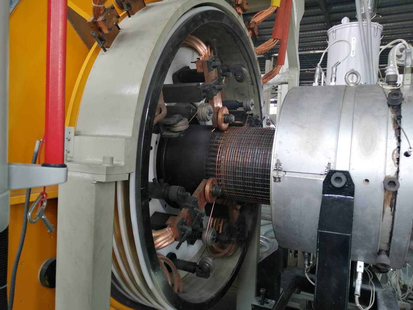 鋼骨架復(fù)合管設(shè)備 鋼骨架復(fù)合管設(shè)備